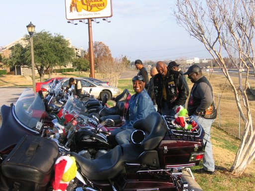 Soul Rydaz arriving at the Cracker Barrel